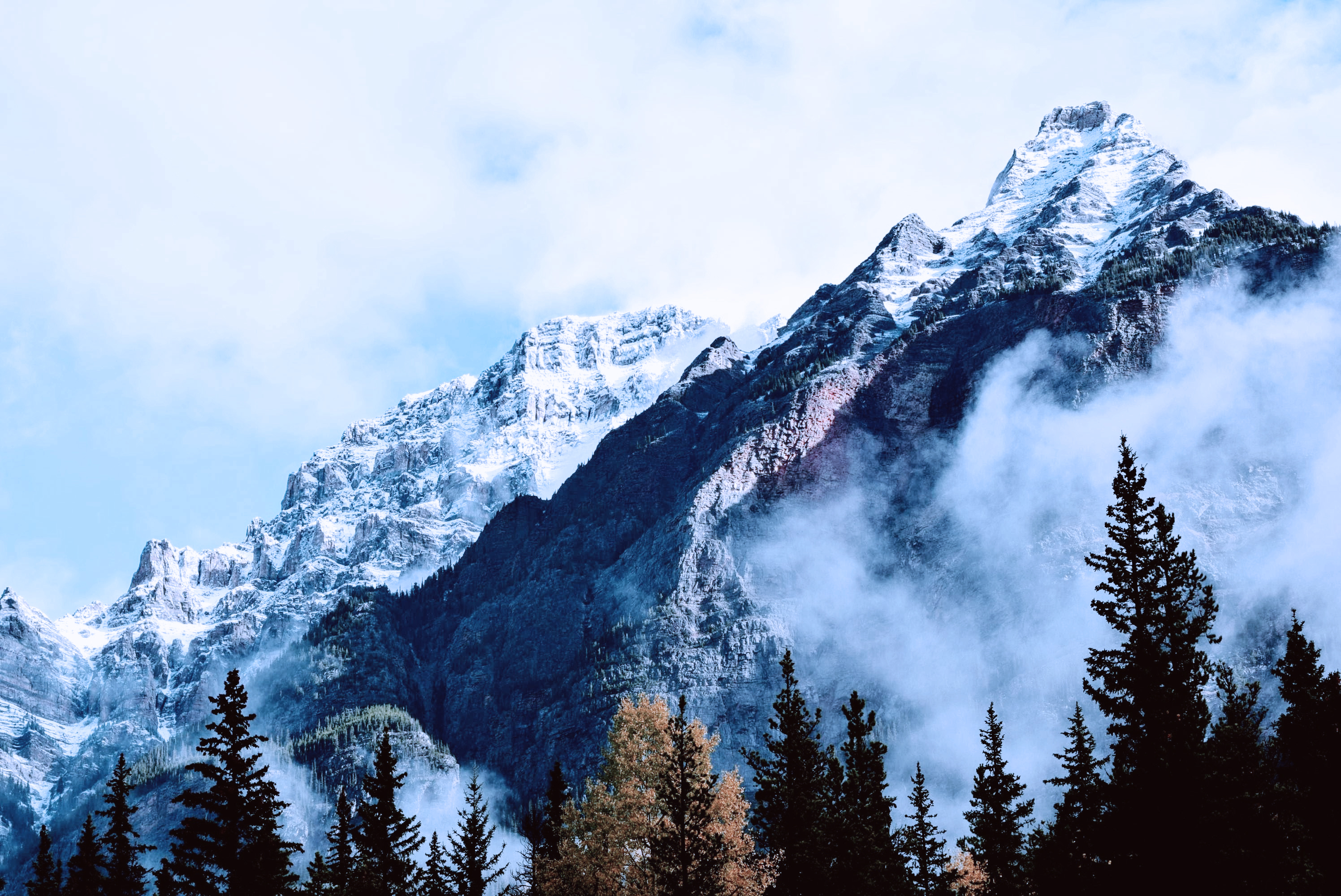 montagne enneigée